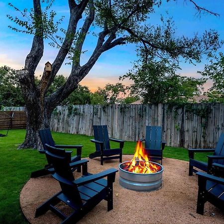 The Rock Haus - Fire Pit & Hot Tub Villa Fredericksburg Exterior photo